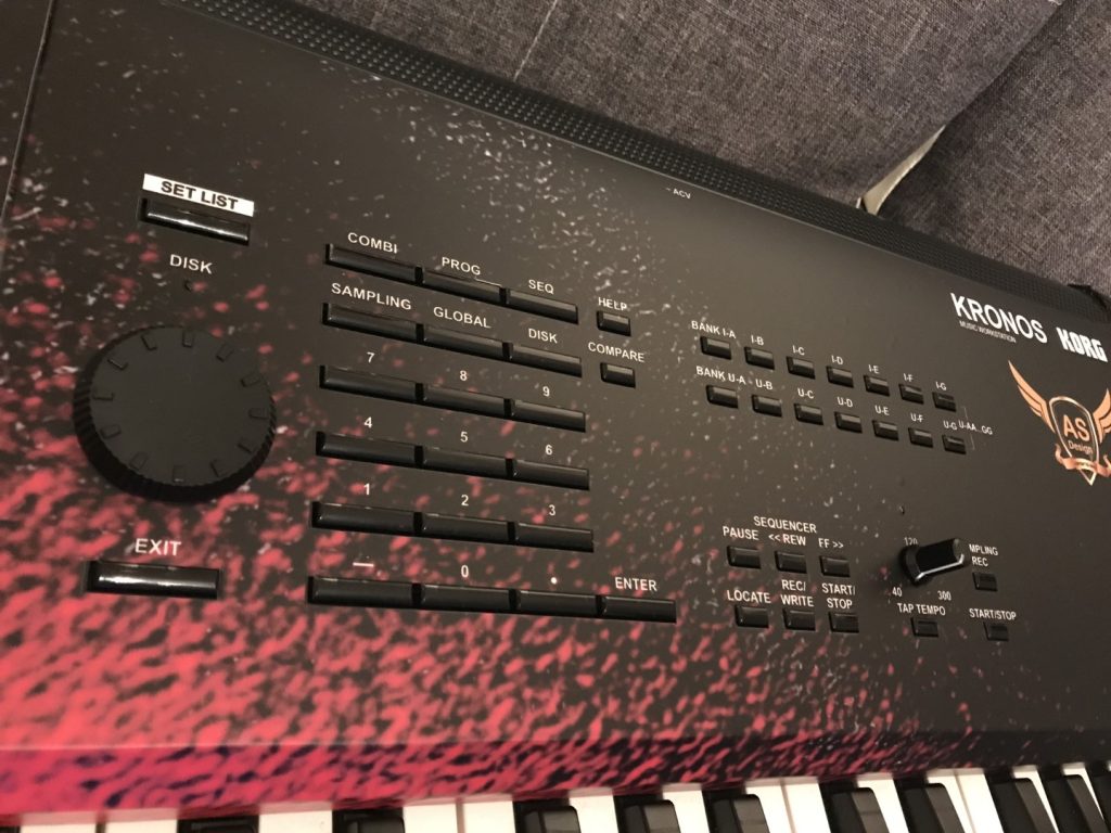 Print Black Red Korg Kronos 2 Folija 25 1024x768